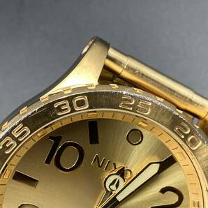 1円〜 動作品 NIXON／ニクソン THE51-30 ゴールドカラー クォーツ メンズ腕時計 の画像4