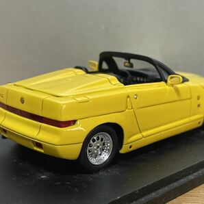 スパーク製 1/43 アルファロメオ RZ 1992年 イエローの画像2