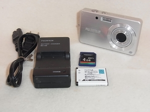 FUJIFILM 富士フイルム FinePix J15fd デジタルカメラ 中古品