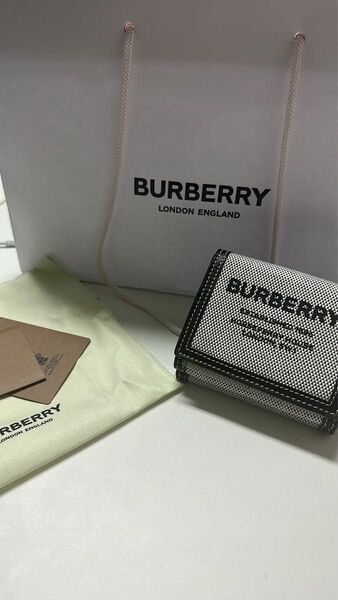 Burberry財布