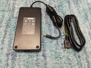 0604u0903　Superer 230W 電源アダプタ ADP200115T 100-240V 3.5A 20V=11.5A 230W