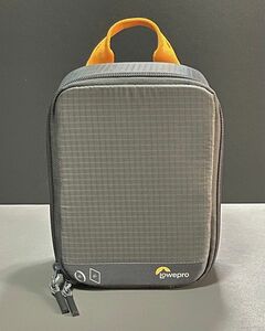 [Lowepro] カメラバッグ ギアアップ グレー 角形フィルターケース