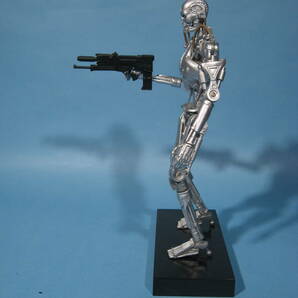 アオシマ 1/12 ターミネーター2 T-800 エンドスケルトン 量産型 Terminator 2 Judgment Day T-800 ENDOSKELETON (中古・組立済み・美品)の画像3