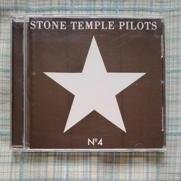 CD STONE TEMPLE PILOTS