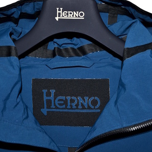 【新品】春秋メイン HERNO ヘルノ 高級フーデットライトブルゾン 54（XXLサイズ程度）軽量 薄手 国内正規ヘルノジャパン取扱い 8915の画像3