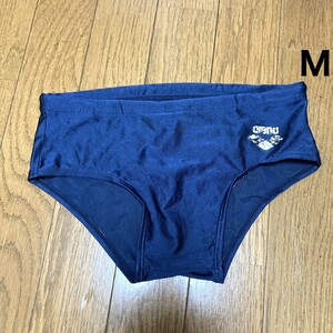 C539アリーナ♪ストレッチ♪シンプルネイビーの男子競泳水着♪海にプールにアンダーやコレクションや撮影会にも♪サイズM