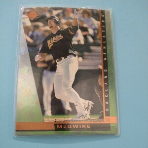 1997 UPPER DECK MARK McGWIRE マーク・マグワイア　Oアスレチックス