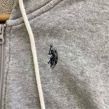 ★CO■ U.S. POLO ASSN. ユーエスポロアッスン メンズ 長袖 パーカー LLサイズ グレー ジップアップ フーディー 綿100% 薄手 ロゴ 刺繍_画像3