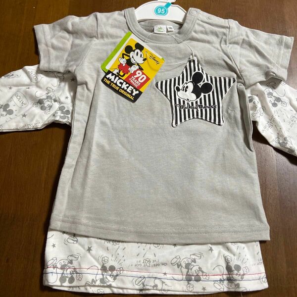 ディズニー　ミッキー　半袖Tシャツと長袖シャツの2枚セット(新品、未使用)