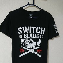 新日 新日本プロレス BULLET CLUB バレットクラブ ケニー オメガ SWICH BLADE スウィッチ ブレイド Tシャツ 半袖 黒 ブラック 白 スカル L_画像3