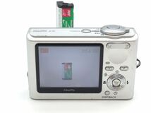 00213 【動作品】 FUJIFILM 富士フイルム FINEPIX F10 コンパクトデジタルカメラ 純正バッテリー付属_画像7