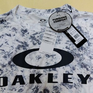 [新品] OAKLEY オークリー Tシャツ グラフィックTシャツ OAKLEYロゴ UPF50+ 吸汗速乾 Lサイズの画像4
