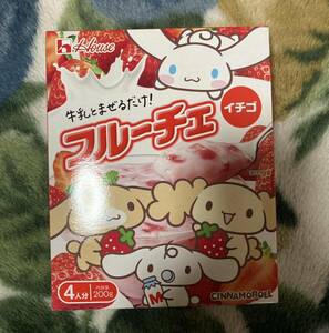  new goods House house food f Luce strawberry Cinnamoroll collaboration package 4 person minute 200g desert base 