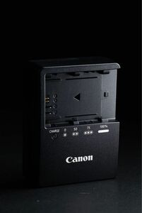 Canon バッテリーチャージャー LP-E6N