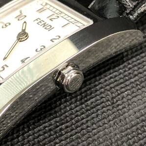 H■ FENDI フェンディ 腕時計 069-7000L-395 白文字盤 シルバー スクエア 2針 手巻き クォーツ レディース 時計 外箱付き ジャンクの画像5