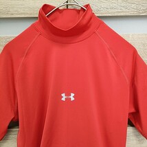 UNDERARMOUR（アンダーアーマー）半袖インナーウェア SM 赤色 美品（My23） モックネックコンプレッションシャツ ■ネコポス発送！②_画像3