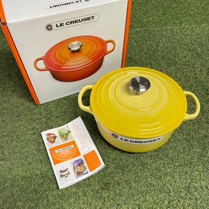 GX003-A36 LE CREUSET ル・クルーゼ 両手鍋21177-20cm ココット・ロンド ホーロー鍋 料理 調理器具 イエロー 未使用 展示品 鍋