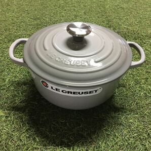 GX1512 LE CREUSET ル・クルーゼ 両手鍋2117720-20cm ココットロンド ホーロー鍋 料理 調理器具 ミストグレイ 箱汚れ 未使用 保管品 鍋の画像2