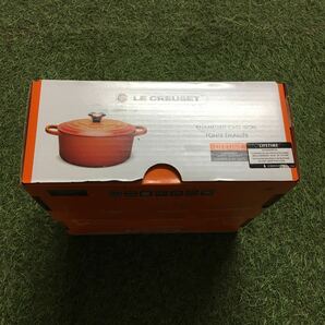 GX1526 LE CREUSET ル・クルーゼ 両手鍋2117722-22cm ココット ロンド ホーロー鍋 料理 調理器具 オレンジ 箱汚れ 箱破れ 未使用 保管品 鍋の画像10