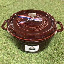 GX2008 staub ストウブ COCOTTE RONDE 1102487 24CM-3.7L グレナディンレッド 鋳物 ホーロー 調理器具 箱傷汚れ有り 未使用 保管品 鍋_画像2