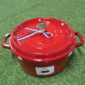 GX2068 staub ストウブ COCOTTE RONDE 1102406 24CM-3.7L レッド 鋳物 ホーロー キッチン調理器具 箱傷汚れ有り 未使用 保管品 鍋の画像2