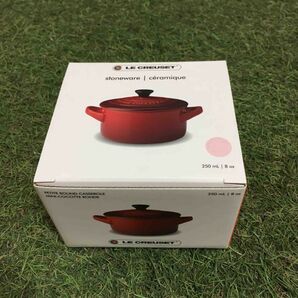 GX2092 LE CREUSET ル・クルーゼ ミニココット ロンド 10cm 250ml シェルピンク 料理 キッチン用品 ココット 未使用 保管品 食器の画像3