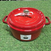 GX2086 staub ストウブ COCOTTE RONDE 1102406 24CM-3.7L レッド 鋳物 ホーロー キッチン調理器具 箱傷汚れ有り 未使用 保管品 鍋_画像2