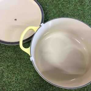 GX2204 LE CREUSET ル・クルーゼ 両手鍋 ココット ロンド 21177-24cm ホーロー鍋 料理 調理器具 イエロー 箱汚れ有り 未使用 保管品 鍋の画像2