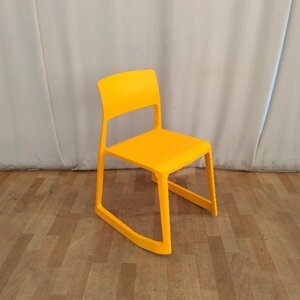  used Vitra vi tiger start  King chair tip ton yellow mango for meeting chair mi-ting chair start  King for meeting chair 