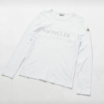 ★最新作★ MONCLER ロンT 長袖Tシャツ Ｍ　ホワイト ロゴ ワッペン モンクレール スウェット トレーナー 国内正規品 完売品 入手困難_画像3