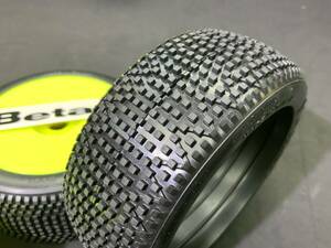 1:8 バギー用タイヤ　Beta社 V-MAX /ソフト　イエローホイール１台分セット