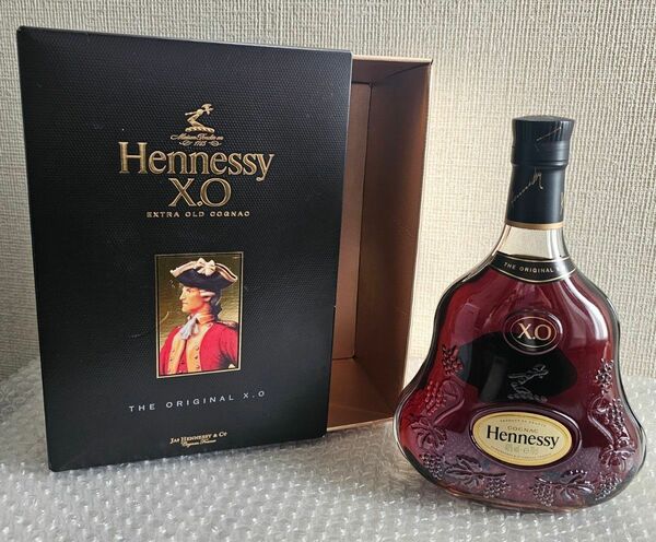 Hennessy X.O 箱付き 2024年購入品 Hennessy ヘネシー XO 黒キャップ 