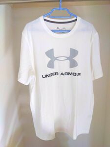 アンダーアーマー UNDER ARMOUR 半袖Tシャツ ヒートギア ロゴ