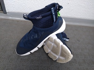 NIKE AIR FOOTSCAPE MID UTILITY NIKE NAVY×WHITE　U.S.10.0（28.0cm）