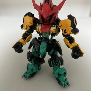 完成品 MGSD ガンダムバルバトス（仮面ライダーオーズ風塗装品）機動戦士ガンダム鉄血のオルフェンズの画像1