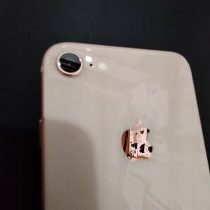 au/Apple iPhone 8 64GB SIMロック解除済 MQ7A2J/A スマートフォン ゴールドの画像7