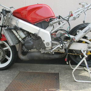 HONDA NSR 250 MC21SEレース部品取り／長期保管品／書類無し・鍵無し／ジャンク品 委託出品の画像4