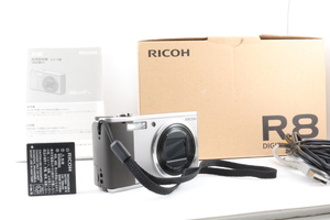 ★良品★ RICOH R8★元箱付き★ #I990