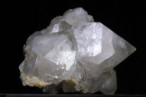 773g マダガスカル産 クォーツ クラスター 一家の一つは欲しい大きめ水晶 天然石 天然石 結晶 鉱物 標本 コレクション