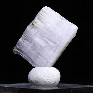 世界で非常に希少な鉱物の一つ 天然 ベリロナイト 5g 天然石 結晶 鉱物 標本｜パキスタン スカルドゥ産の画像2