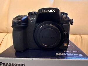 パナソニックLUMIX DMC-GH3 美品！　予備バッテリー付き　ショット数92