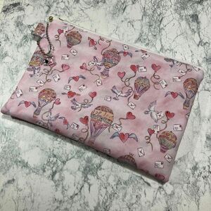 【専用】ふんわりファスナーポーチ ラブインジエア Liberty