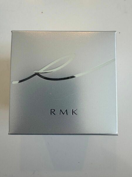 RMK クリーミィファンデーション EX 105