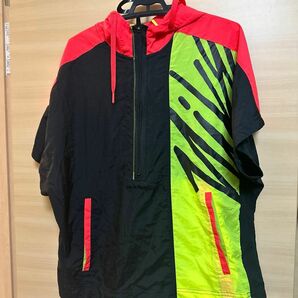 美品　NIKE 半袖　トップス　Sサイズ