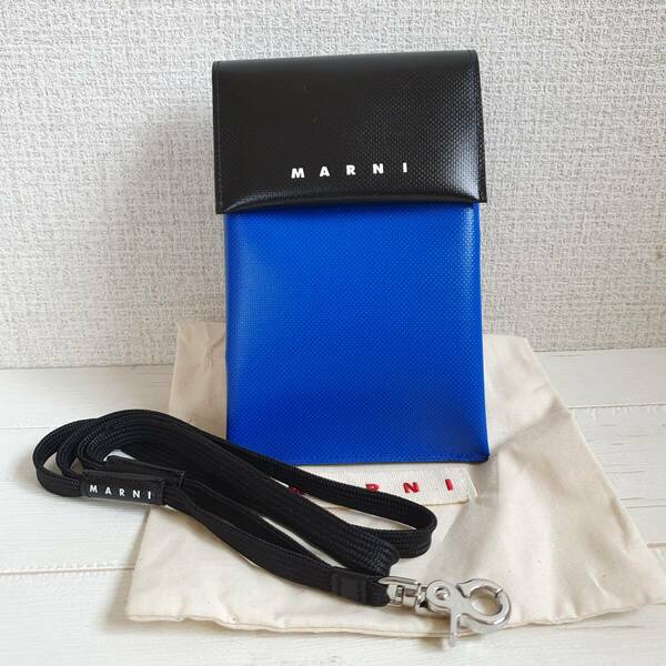 【新品・未使用】MARNI TRIBECA スマートフォンケース ネックポーチ　ブラック／ブルー　TEMI0004A4P5769