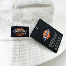 未使用品 Dickies ホワイト バケットハット バケハ メンズレディース カジュアルアメカジアウトドアゴルフジム タグ ロゴ刺繍 ディッキーズ_画像4