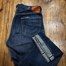 リーバイス LEVI'S VINTAGE CLOTHING 501XX W36 L36 37501 セルビッチ 赤耳 シンチバック ビックE_画像2