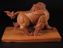 【ONE'S】彫刻家 小山泰山 本人作 『獅子』 木彫一刀彫 幅26cm 最上位作 極上細密彫刻 狛犬 唐獅子 置物 東洋彫刻 古美術品_画像4