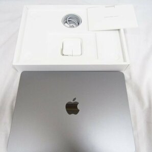 Apple MacBook Air M2 2022 13インチ 256GB MLXW3J/A ■5267の画像4