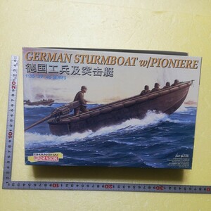 ☆地　6108　1/35 ドラゴン ドイツ軍　突撃舟艇　兵１名　未組立　